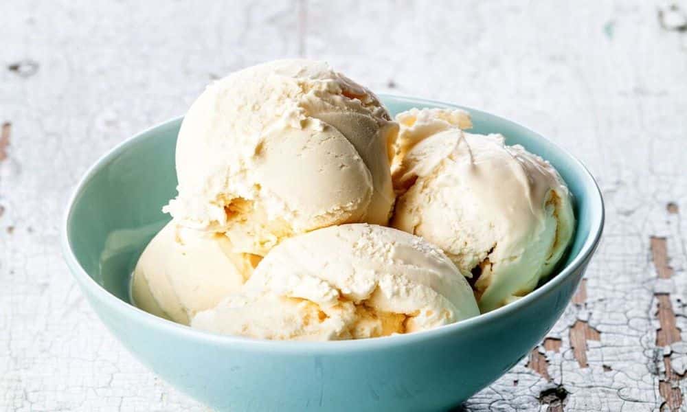 Cremoso helado de vainilla los cinco soles
