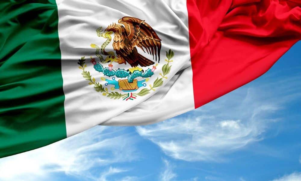 Conoce la historia de la bandera de Mexico